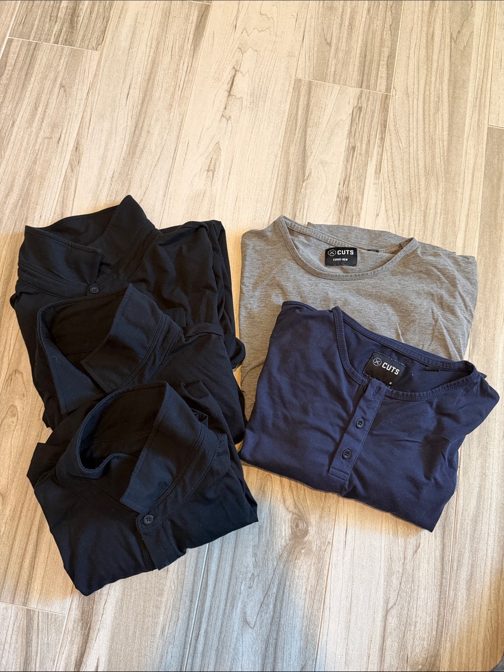 Cuts Clothing Bundle of 5 Short Sleeve Shirts / Polo